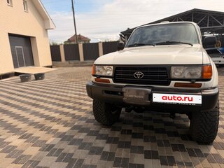 1996 Toyota Land Cruiser 80 Series Рестайлинг, белый, 3000000 рублей, вид 2