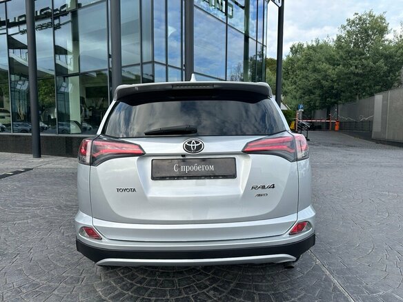 2016 Toyota RAV4 IV (XA40) Рестайлинг, серебристый, 1859000 рублей - вид 3