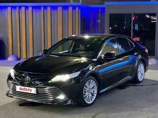 2019 Toyota Camry VIII (XV70), чёрный, 2990000 рублей, вид 1