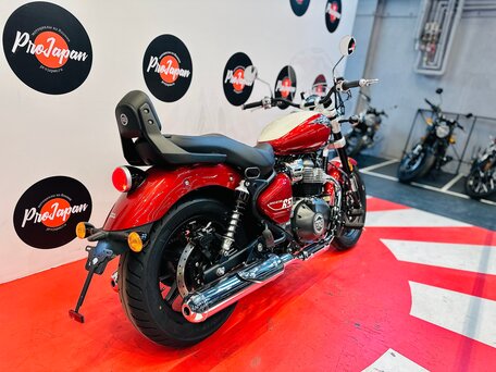 2026 Royal Enfield Super Meteor, красный, 762000 рублей, вид 3