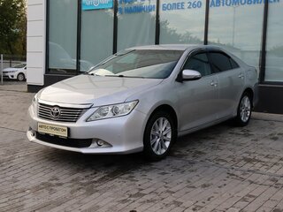 2012 Toyota Camry VII (XV50), серебристый, 1620000 рублей, вид 1