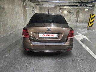 2016 Volkswagen Polo V Рестайлинг, коричневый, 1150000 рублей, вид 5
