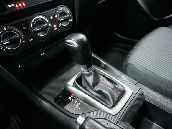 2013 Mazda 3 II (BL) Рестайлинг, красный, 1295000 рублей - вид 16