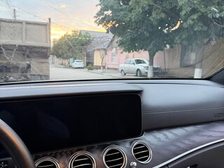 2019 Mercedes-Benz E-Класс 200 V (W213, S213, C238), чёрный, 2790000 рублей, вид 4