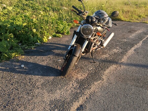 2002 Ducati Monster S4, серый, 400000 рублей - вид 2