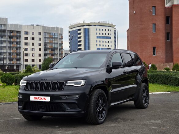 2021 Jeep Grand Cherokee IV (WK2) Рестайлинг, чёрный, 6500000 рублей - вид 1