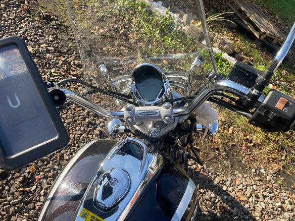 2022 Bajaj Avenger, серый, 180000 рублей - вид 4
