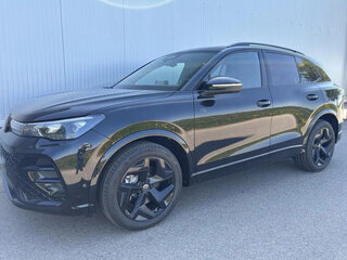 2026 Volkswagen Tiguan III, чёрный, 4750000 рублей, вид 1