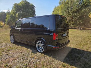 2021 Volkswagen Multivan T6 Рестайлинг, чёрный, 6290000 рублей, вид 3