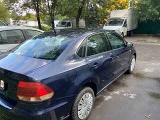 2017 Volkswagen Polo V Рестайлинг, синий, 980000 рублей, вид 4