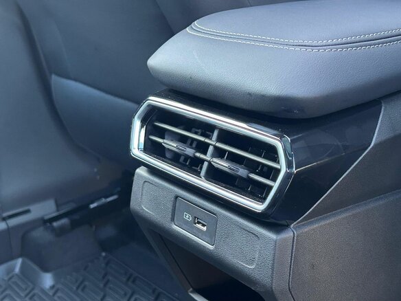 2026 Geely Cityray, серебристый, 3204990 рублей - вид 12