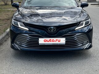 2018 Toyota Camry VII (XV50) Рестайлинг 2, синий, 2390000 рублей, вид 2