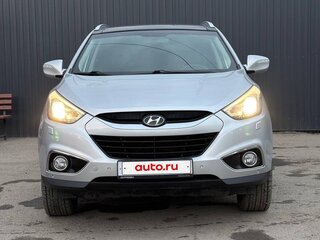 2014 Hyundai ix35 I Рестайлинг, серебристый, 1700000 рублей, вид 2