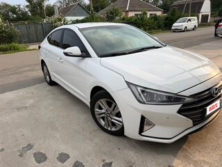 2019 Hyundai Elantra VI (AD) Рестайлинг, белый, 1650000 рублей, вид 3