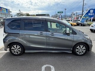 2013 Honda Freed I Рестайлинг, серый, 820000 рублей, вид 4