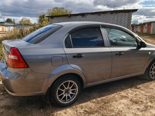 2008 Chevrolet Aveo I Рестайлинг, серый, 300000 рублей, вид 3