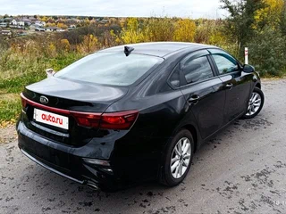 2021 Kia Cerato IV, чёрный, 1990000 рублей, вид 4