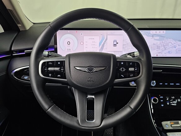 2025 Genesis GV70 I Рестайлинг, белый, 7476000 рублей - вид 16