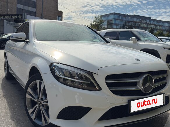 2019 Mercedes-Benz C-Класс 220 d IV (W205) Рестайлинг, белый, 3250000 рублей - вид 1