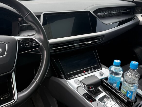 2023 Audi Q6 45 TFSI, чёрный, 5000000 рублей - вид 13