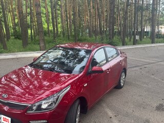 2017 Kia Rio IV, красный, 1150000 рублей, вид 1