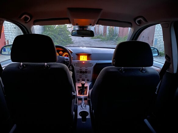 2012 Opel Astra H Рестайлинг, серебристый - вид 5