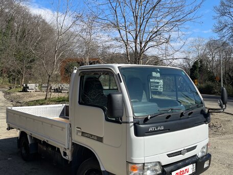 1999 Nissan Atlas, белый, 1800000 рублей, вид 1