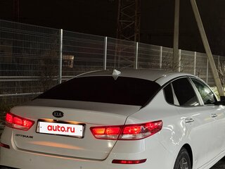 2018 Kia Optima IV Рестайлинг, белый, 1600000 рублей, вид 3