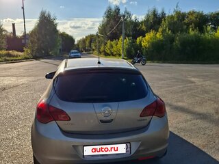 2011 Opel Astra J, бежевый, 550000 рублей, вид 4