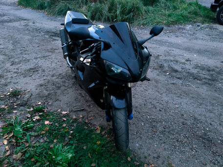 1999 Yamaha YZF-R1, чёрный, 180000 рублей, вид 2