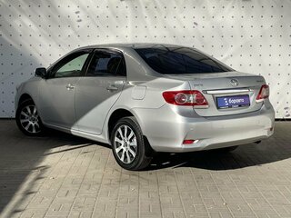 2012 Toyota Corolla X (E140, E150) Рестайлинг, серебристый, 1050000 рублей, вид 4