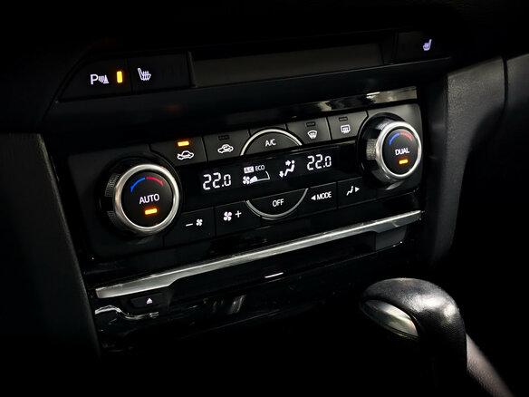 2015 Mazda 6 III (GJ) Рестайлинг, серый, 1700000 рублей - вид 15