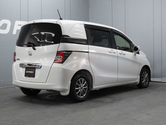 2014 Honda Freed Spike I Рестайлинг 2, белый, 1080000 рублей - вид 1