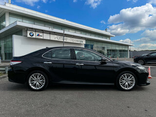2018 Toyota Camry VIII (XV70), чёрный, 2599000 рублей, вид 4
