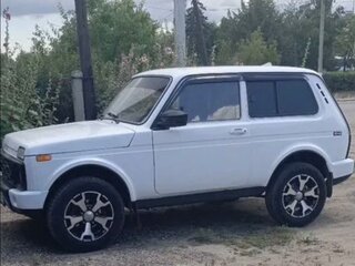 2010 Lada (ВАЗ) 2121 (4x4) I Рестайлинг, белый, 515000 рублей, вид 2