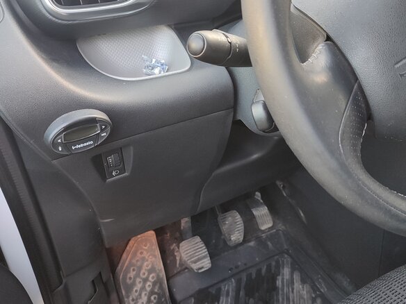 2012 Citroen C3 Picasso I, белый, 650000 рублей - вид 4