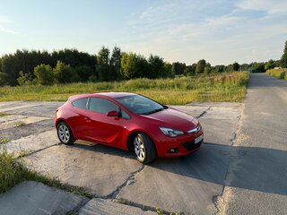 2013 Opel Astra GTC J Рестайлинг, красный, 890000 рублей, вид 3
