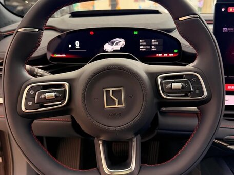 2026 Zeekr 001 103 kWh I Рестайлинг 2, пурпурный, 11520000 рублей, вид 4