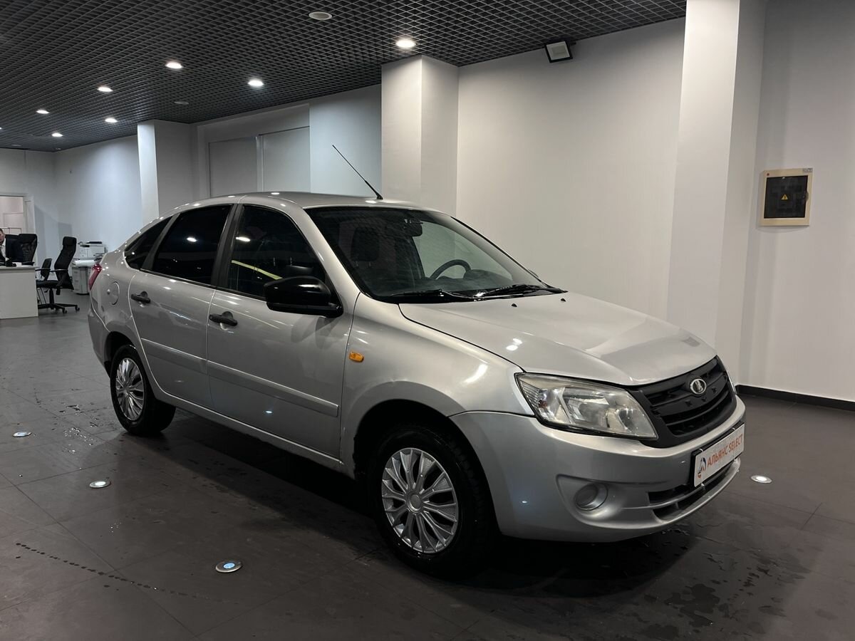 Открыть фотографии: Lada (ВАЗ) Granta I