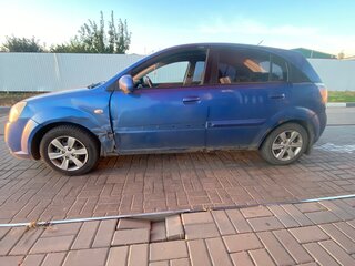 2011 Kia Rio II Рестайлинг, синий, 360000 рублей, вид 4