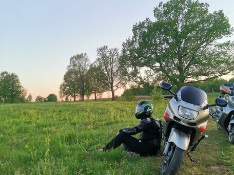2003 Kawasaki ZZR 400, серебристый, 250000 рублей, вид 3
