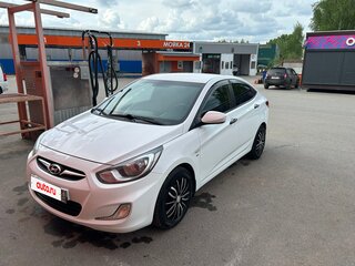 2014 Hyundai Solaris I, белый, 780000 рублей, вид 1