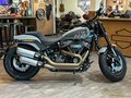 2024 Harley-Davidson Fat Bob, серебристый, 3450000 рублей - вид 1