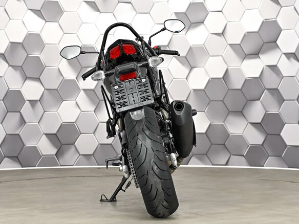 2023 Suzuki SV 650, чёрный, 677000 рублей - вид 5