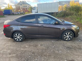2016 Hyundai Solaris I Рестайлинг, коричневый, 960000 рублей, вид 3