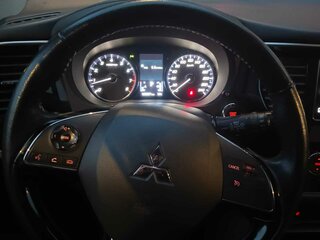 2018 Mitsubishi Outlander III Рестайлинг 2, белый, 1600000 рублей, вид 1