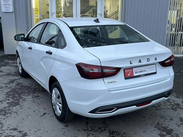 2023 Lada (ВАЗ) Vesta I Рестайлинг (NG), белый, 1129000 рублей - вид 1