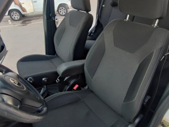 2020 Chevrolet Niva I Рестайлинг, белый, 850000 рублей - вид 6