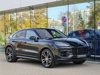 2025 Porsche Cayenne Coupé III Рестайлинг, чёрный, 14500000 рублей, вид 4