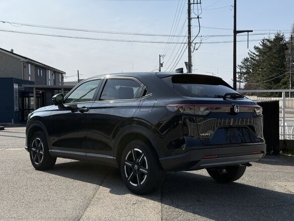2022 Honda Vezel II, чёрный, 1931013 рублей - вид 6